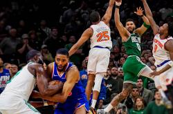 开云平台-塞尔维亚男篮鏖战热火，塔图姆绝境逆转的简单介绍