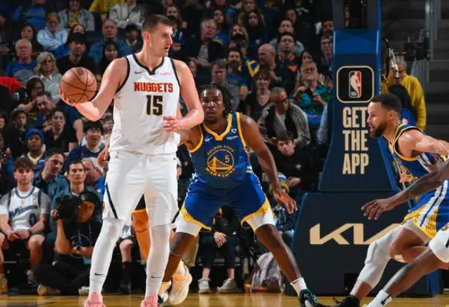 雄鹿大胜老鹰,字母哥30+独领风骚 雄鹿大胜老鹰,字母哥30+独领风骚