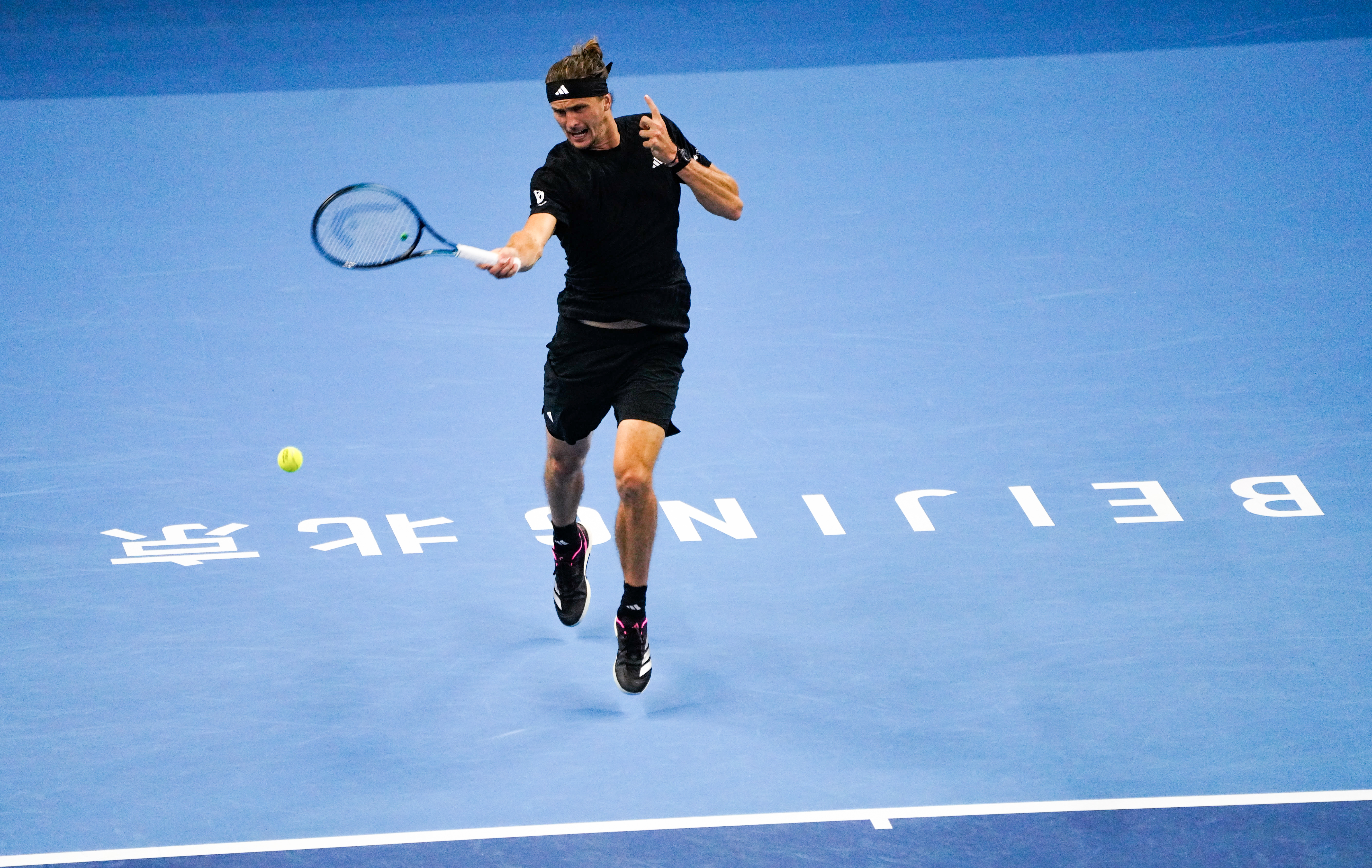 包含日本网球队翻盘英国网球队,兹维列夫统治全场的词条 包含日本网球队翻盘英国网球队,兹维列夫统治全场的词条