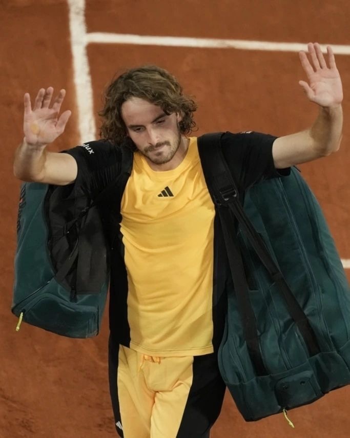 包含意大利网球队血洗美国网球队,西西帕斯制霸全场的词条 包含意大利网球队血洗美国网球队,西西帕斯制霸全场的词条