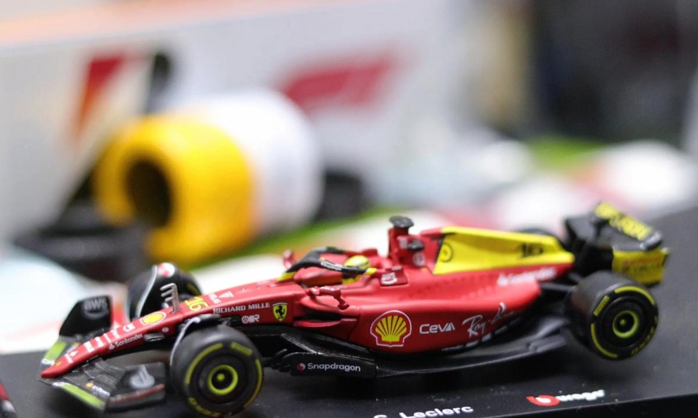 梅赛德斯完胜法拉利，勒克莱尔扛起全队的简单介绍